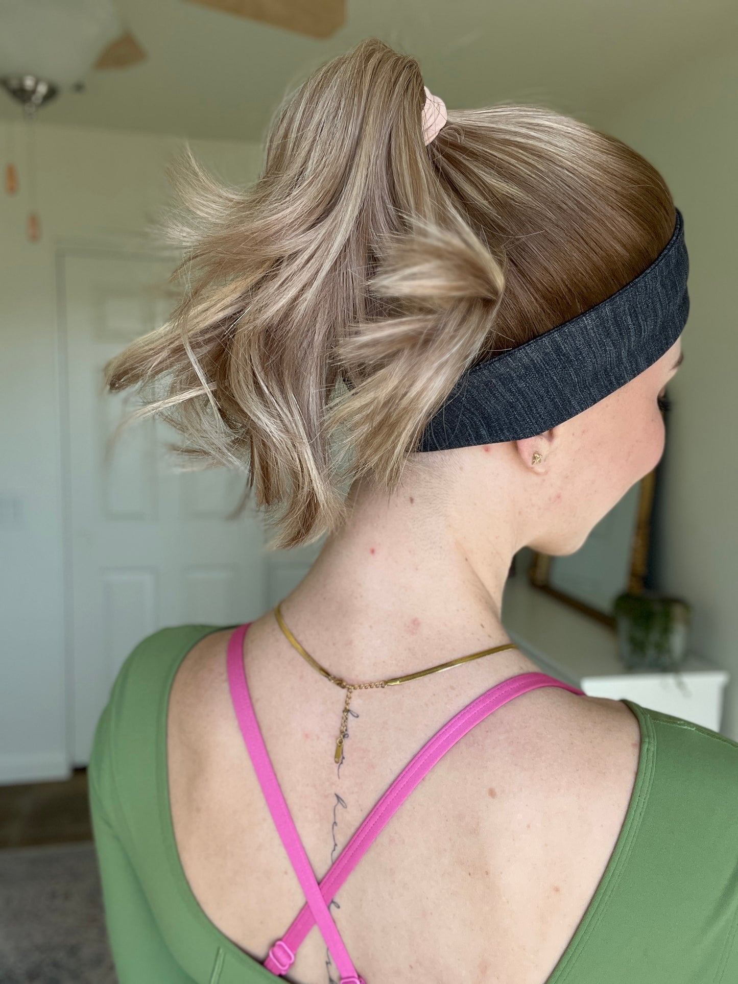 Honey Blonde // 18 inches // Small