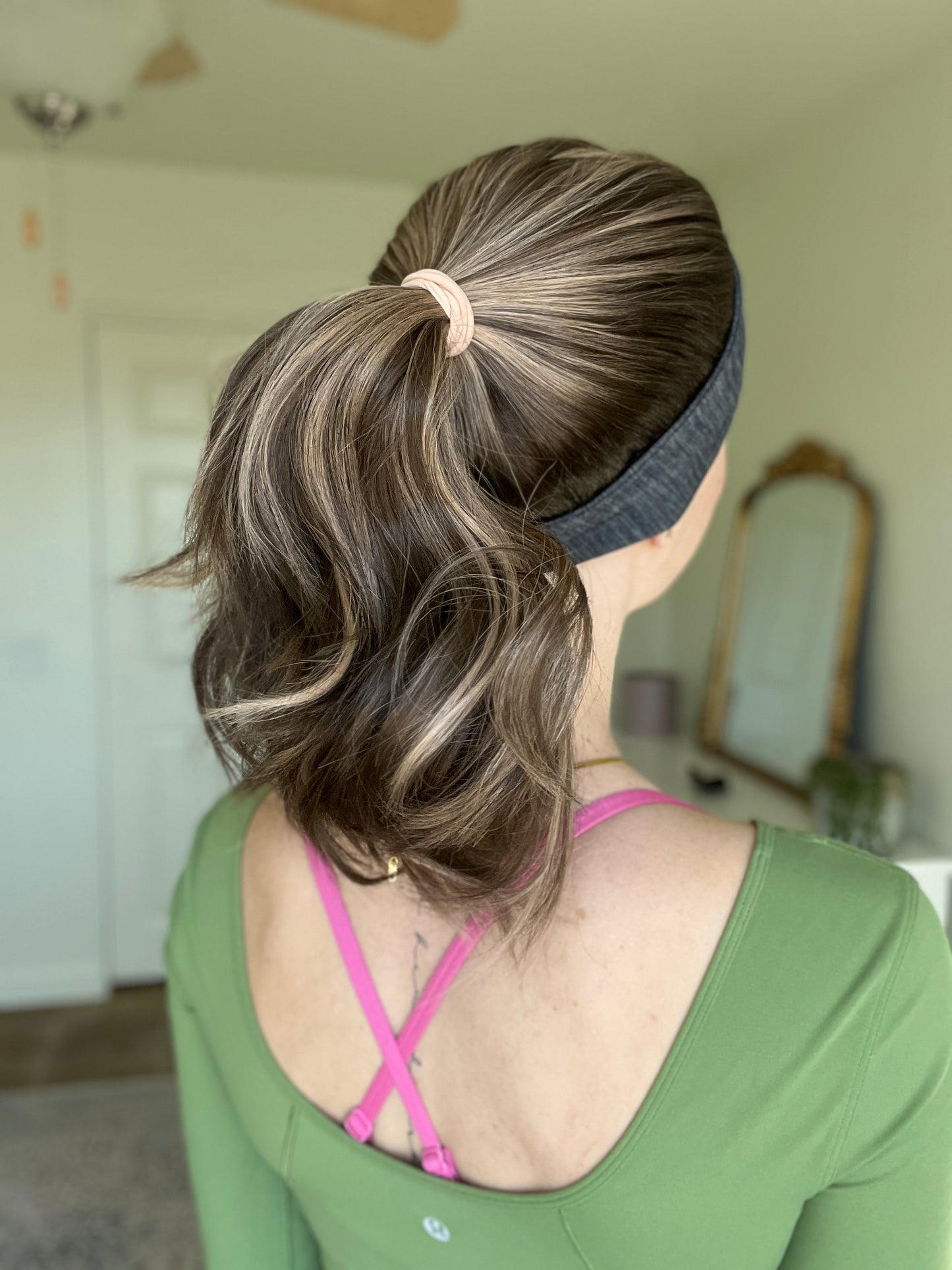 Medium Brunette with Highlights // 18 inches // Medium