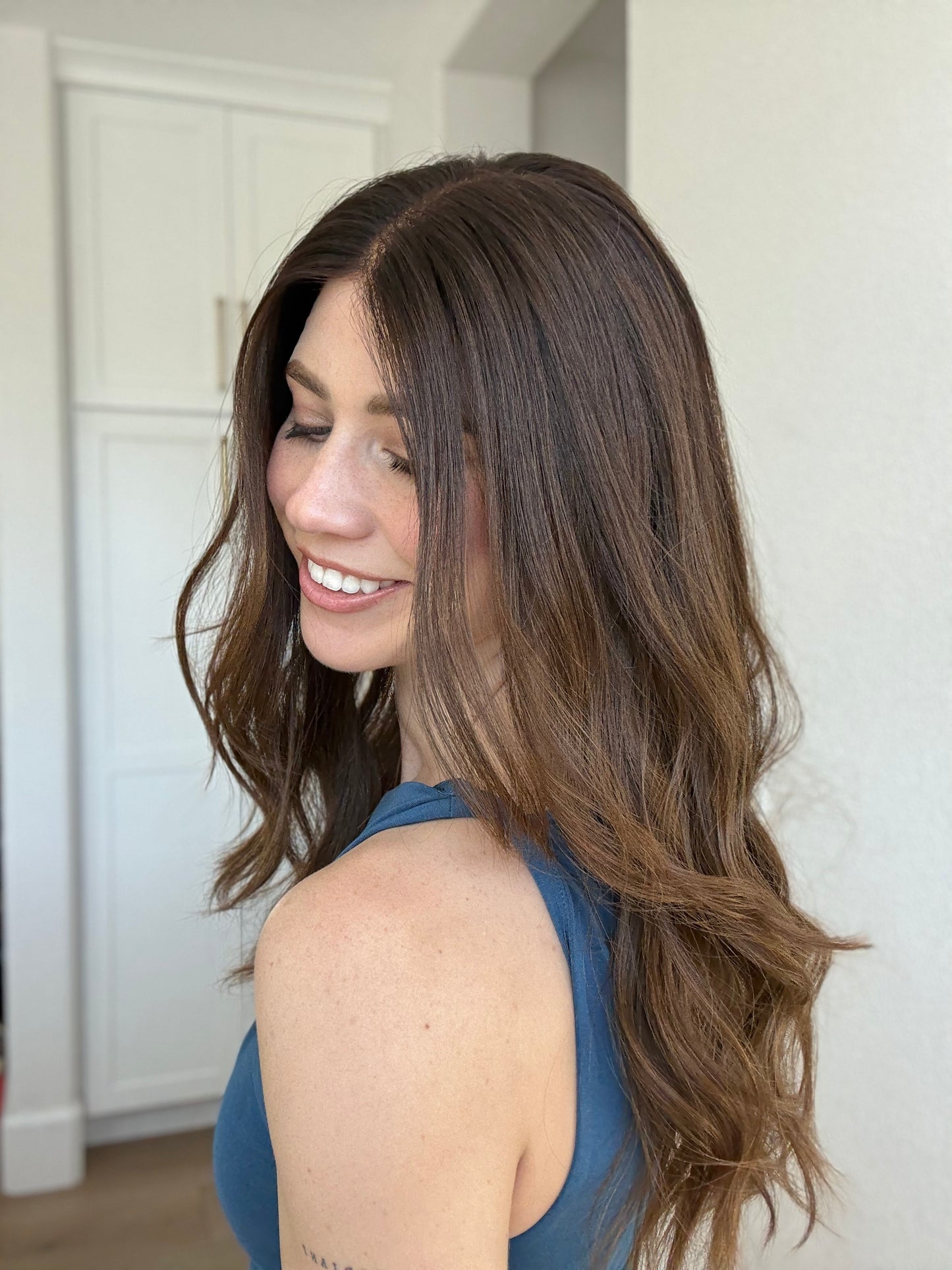 Lively | 20 inches | Medium Fully Hand Tied Wig