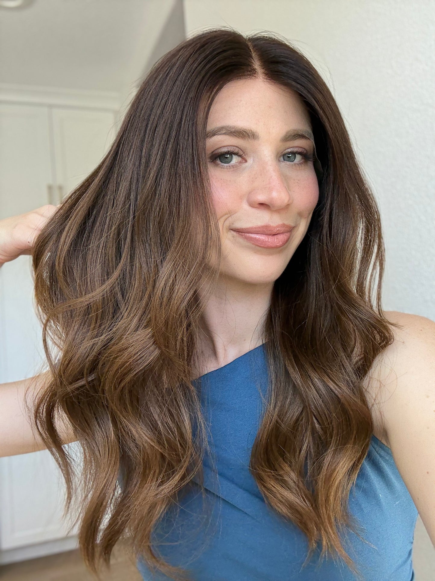 Lively | 20 inches | Medium Fully Hand Tied Wig