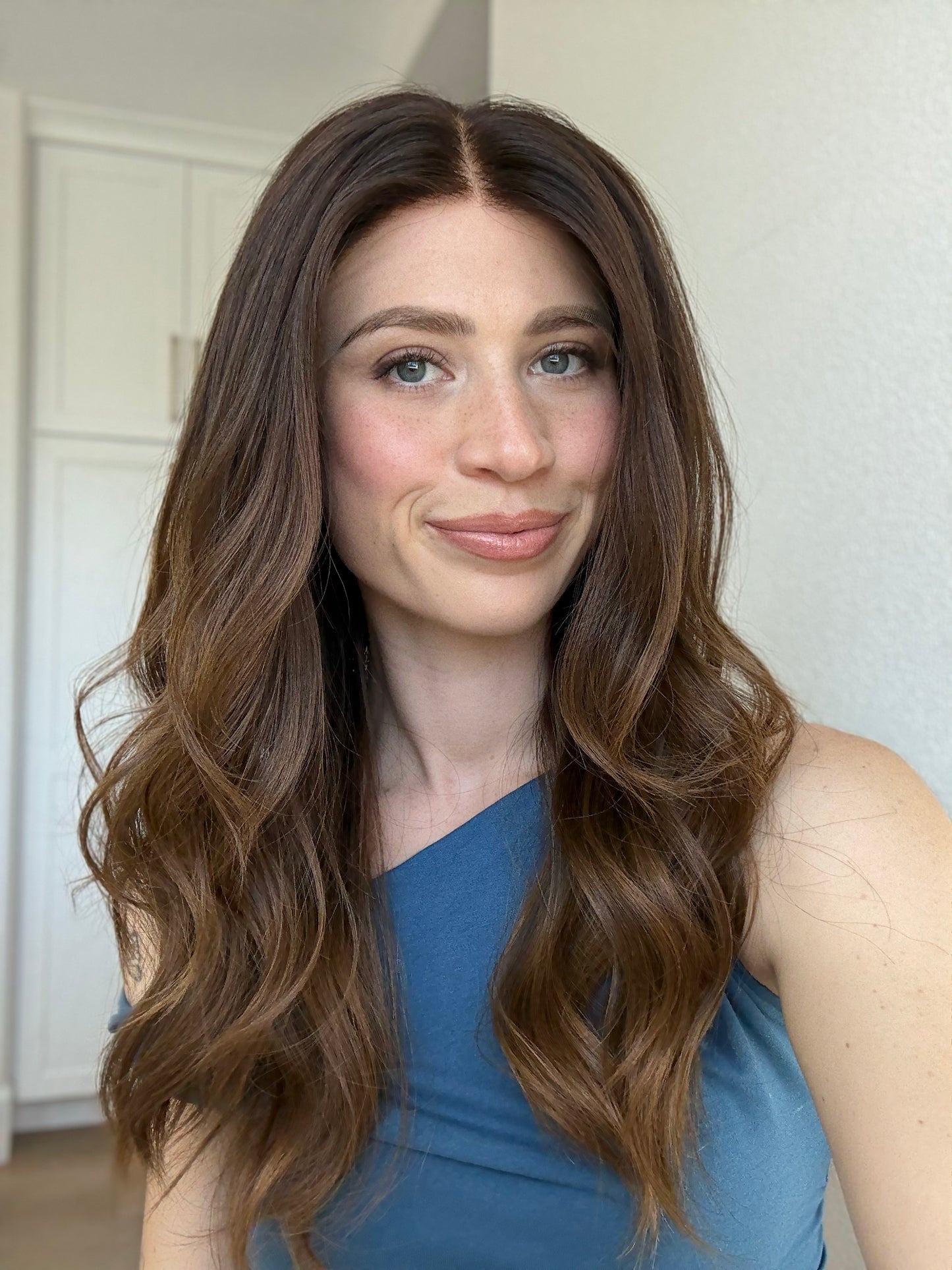 Lively | 20 inches | Medium Fully Hand Tied Wig