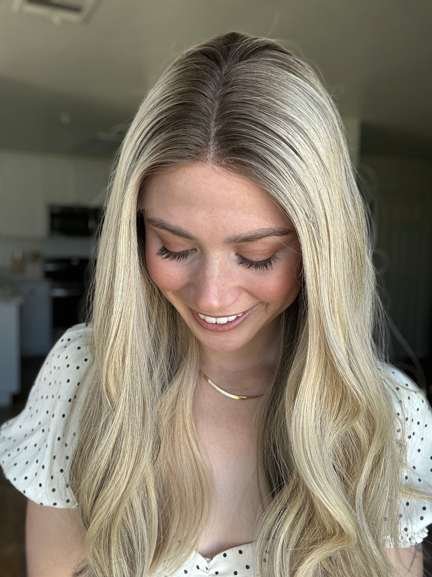 Dimensional Blonde With Rooting // 22 inches // Small