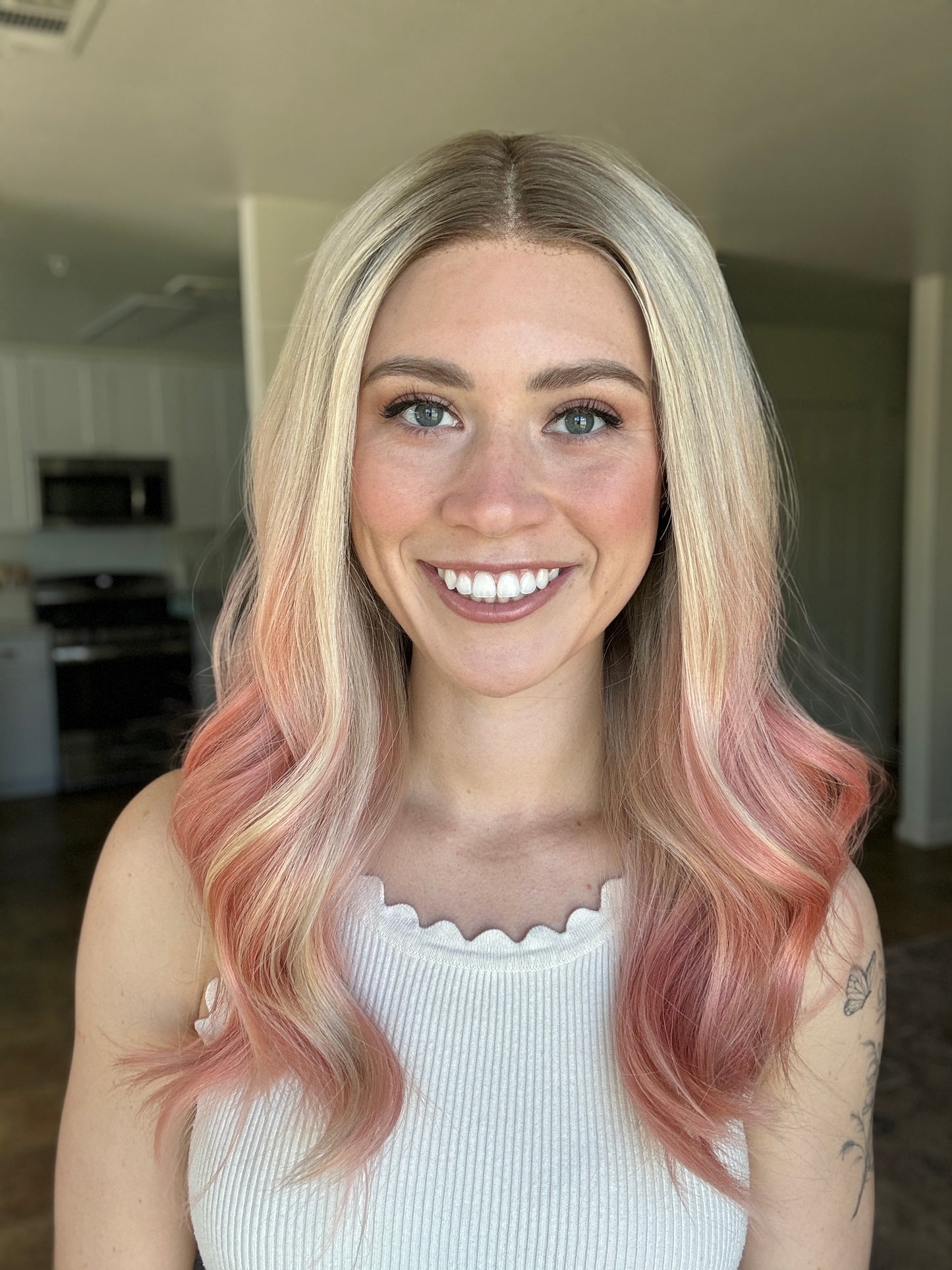 Peach Ombre // 22 inches // Medium
