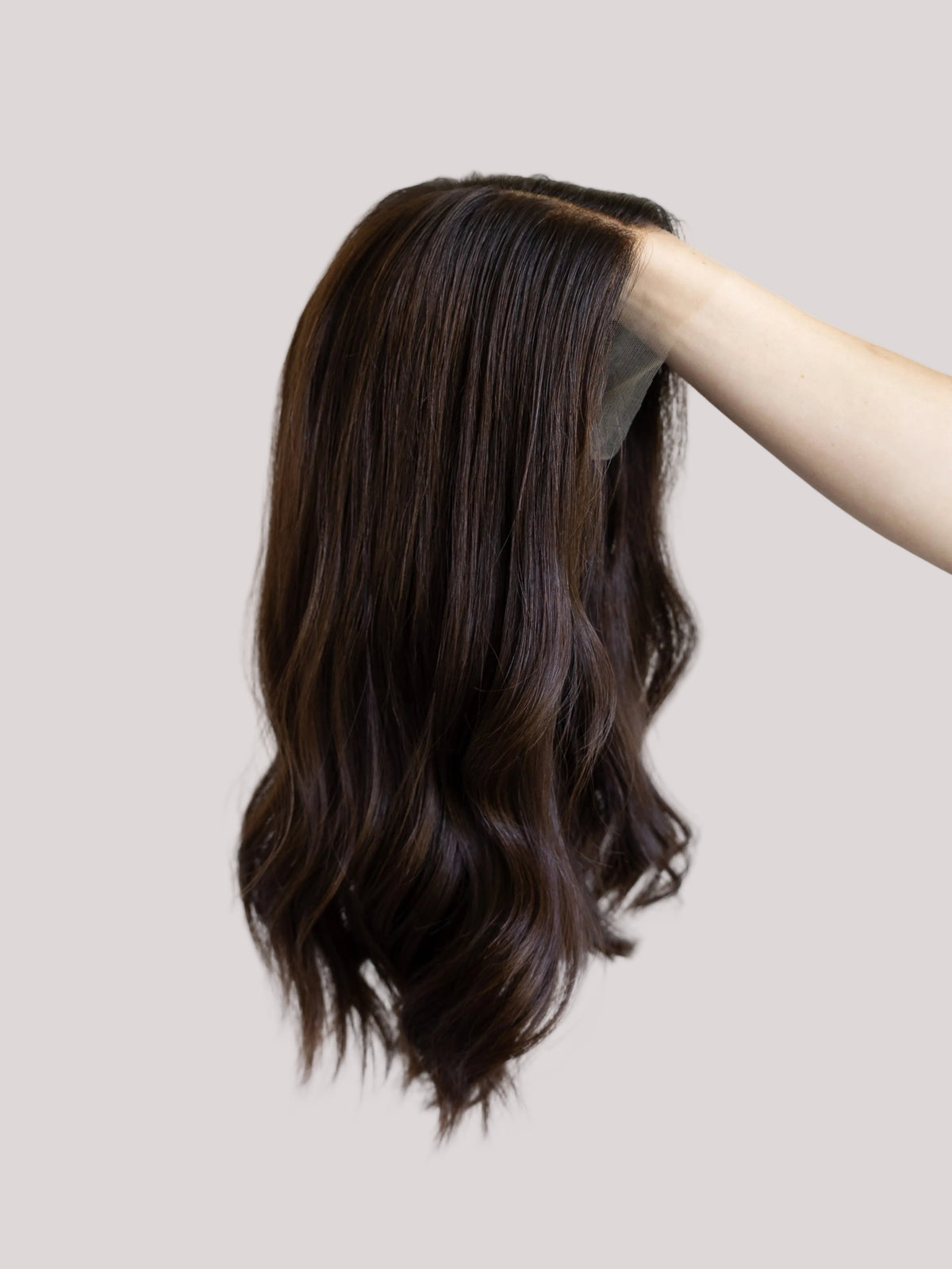 Royal With Rooting // Signature Wig // 18'' // Medium