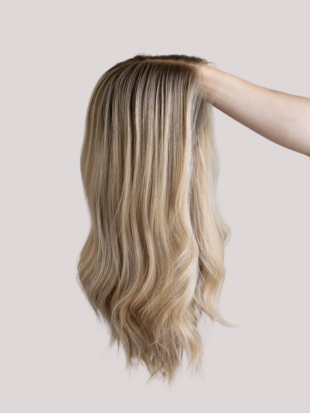 Iconic With Rooting // Signature Wig // 20'' // Small