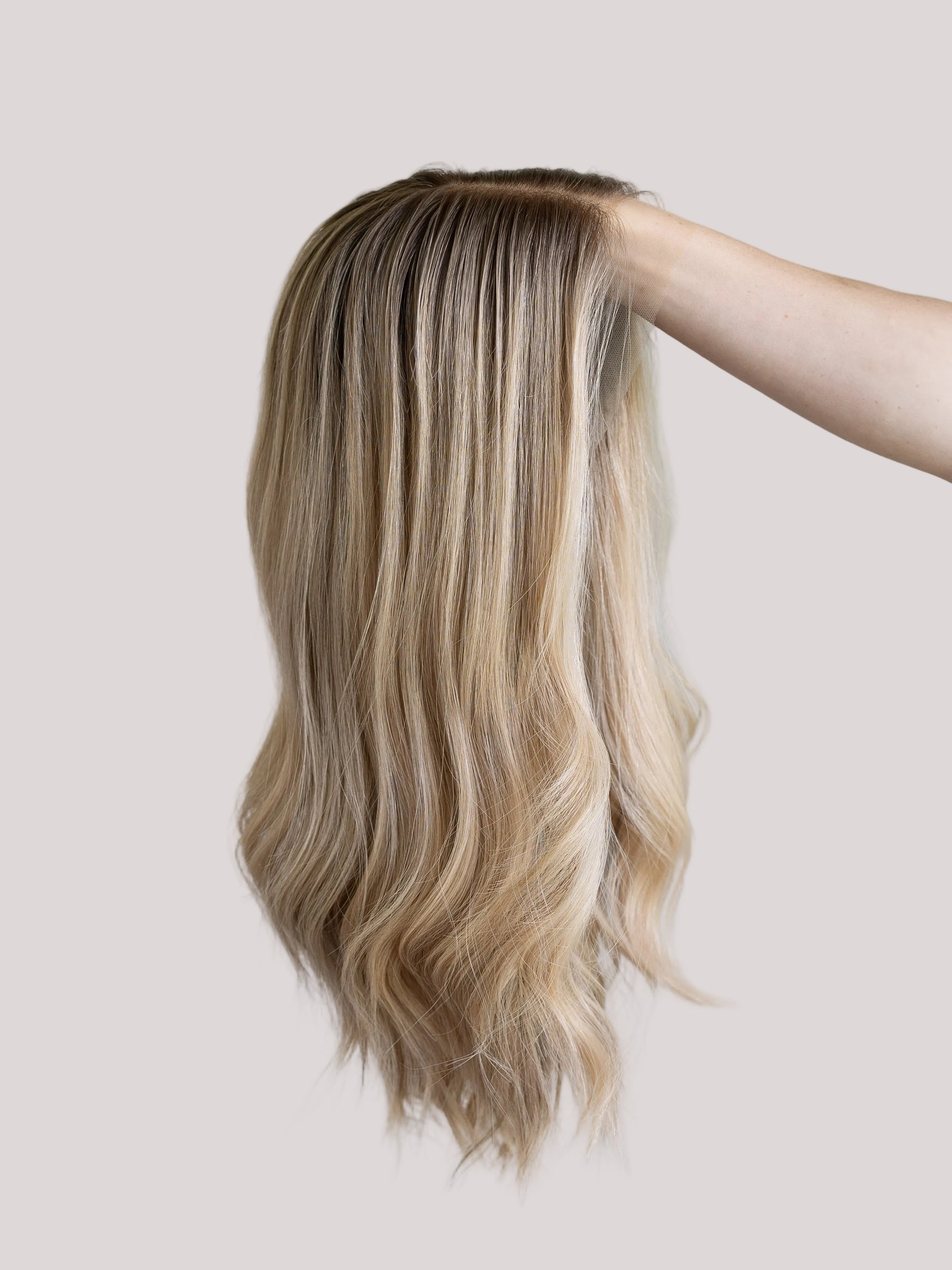 Iconic With Rooting // Signature Wig // 20'' // Small