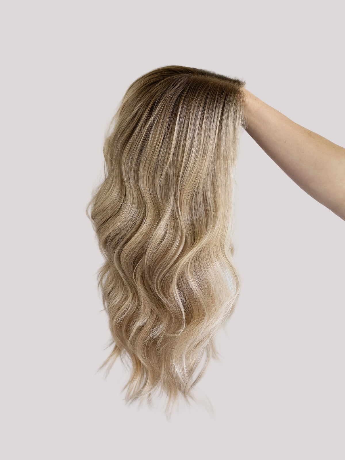 Iconic With Rooting // Signature Wig // 20'' // Small