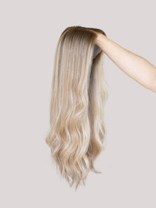 Golden With Rooting // Signature Wig // 24'' // Medium