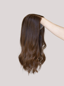 Lively // Signature Wig // 18'' // Small
