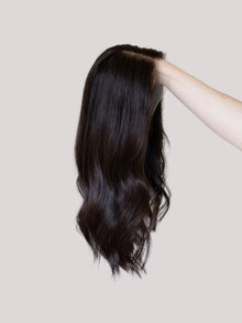Thriving // Signature Wig // 18'' // Small