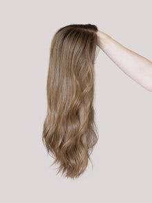 Fearless With Rooting // Signature Wig // 22'' // Extra Small