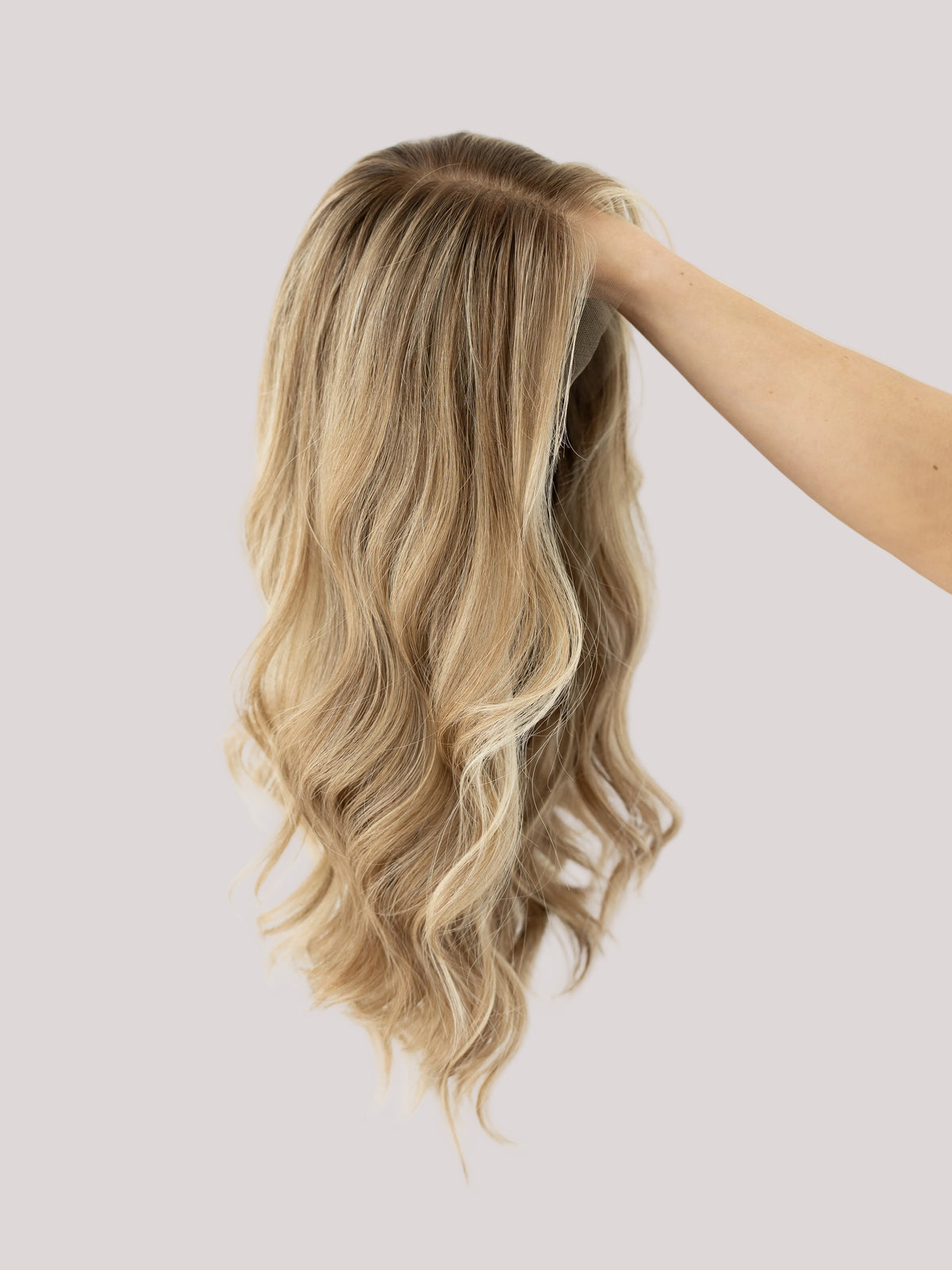 Custom Golden // Signature Wig // 20'' // Medium