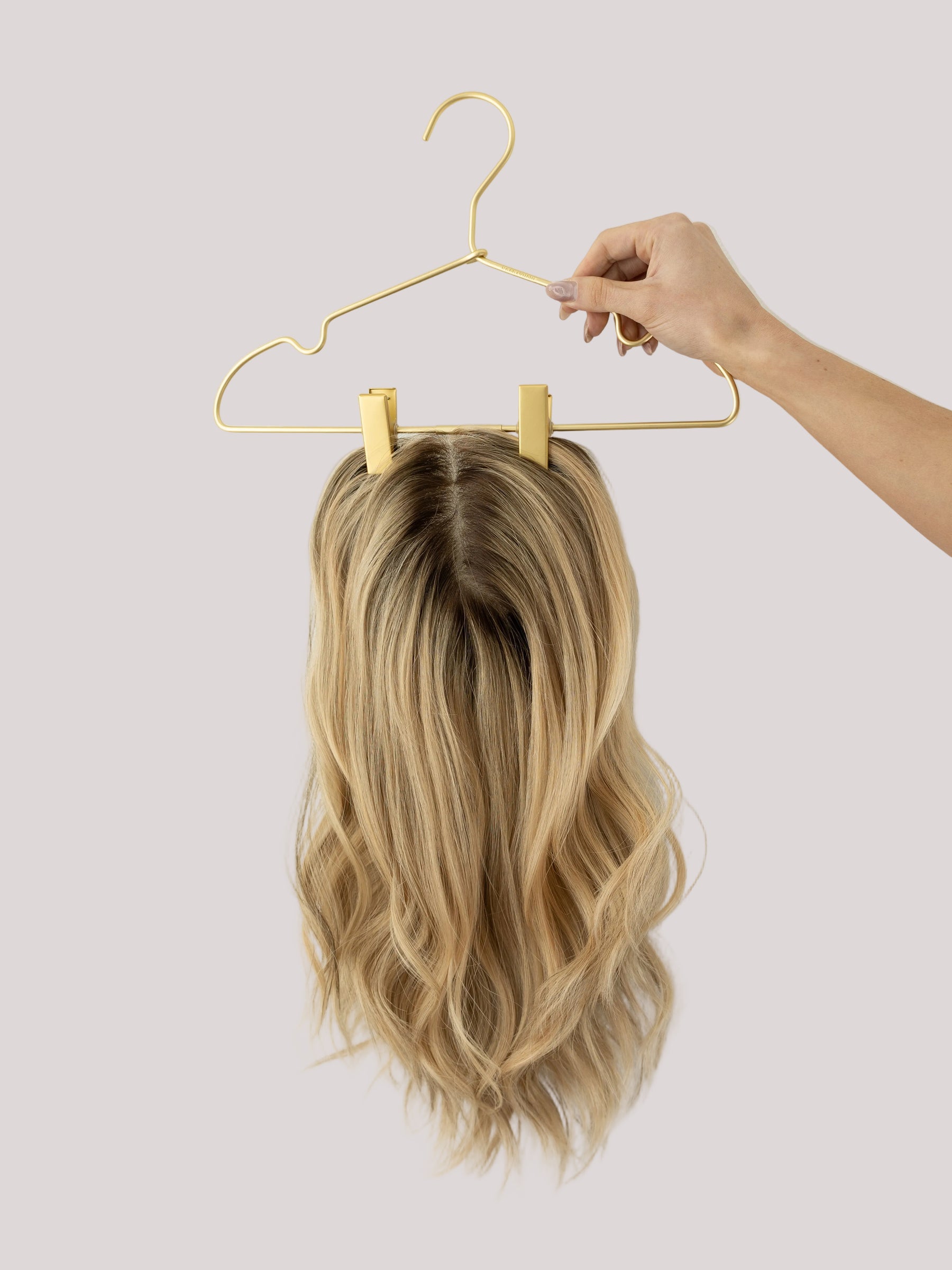 Iconic With Rooting // Topper // 18'' // 8x8