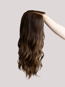 Lively // Signature Wig // 20'' // Medium