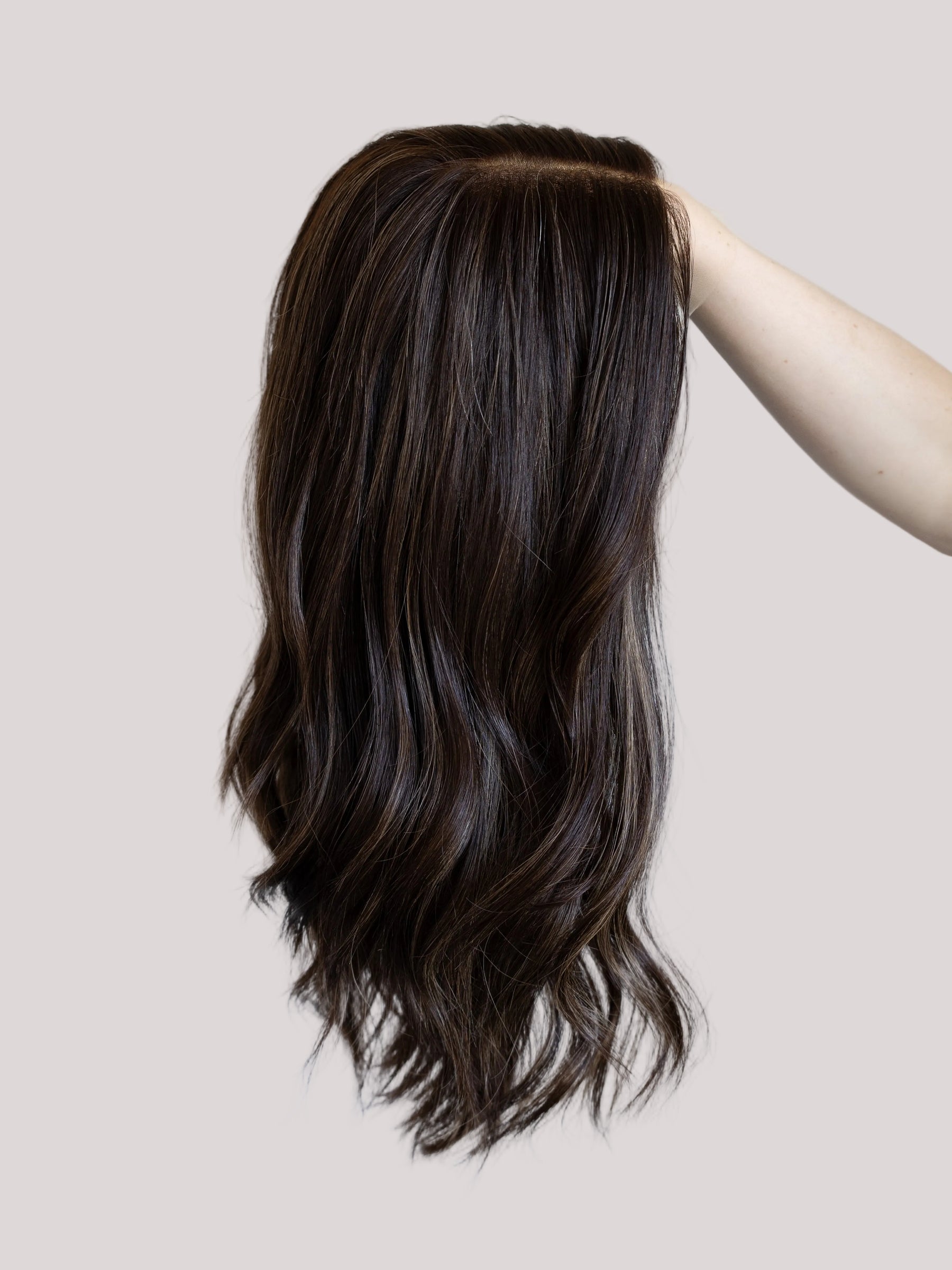 Divine // Signature Wig // 18 '' // Medium