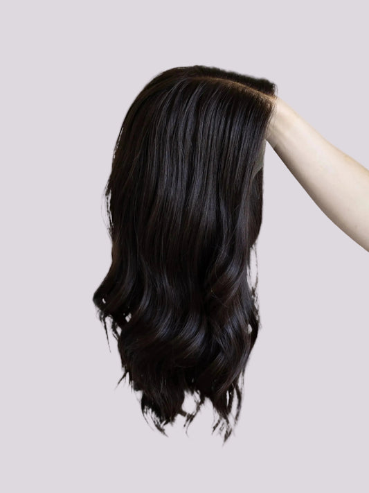 Thriving // Signature Wig // 18'' // Small