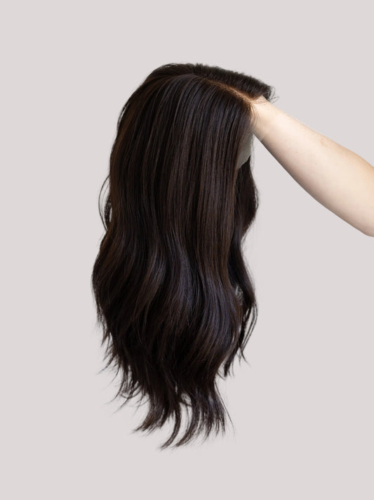 Thriving // Signature Wig // 18 inches // Medium