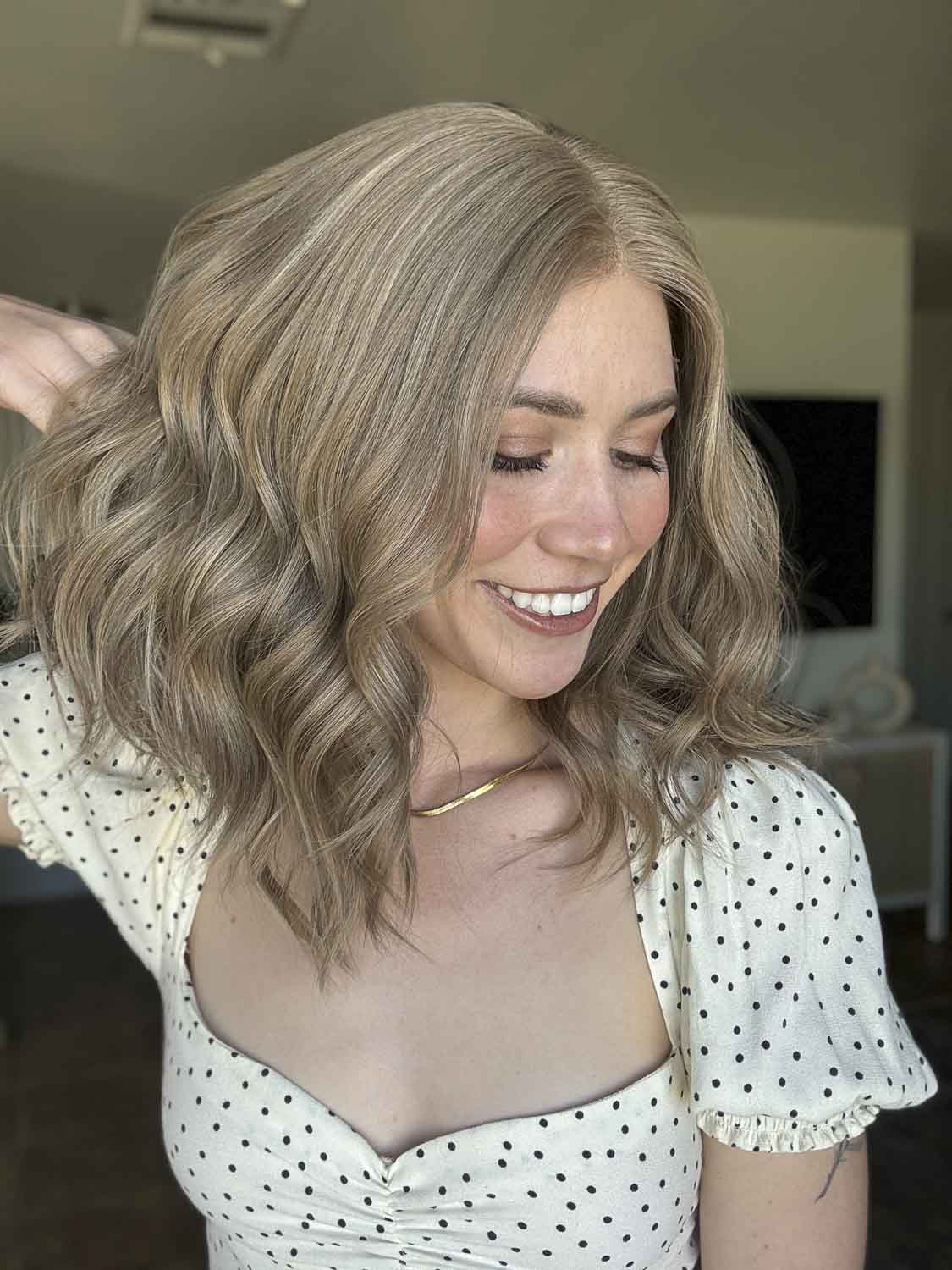 Almond Blonde // 16 inches // Extra Small