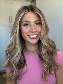 Custom Golden // Signature Wig // 20'' // Medium