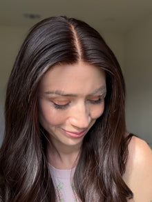 Thriving // Signature Wig // 22'' // Medium