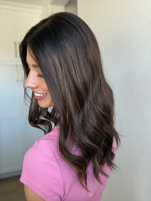 Divine With Rooting // Topper // 18 '' // 8x8