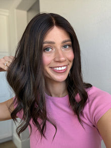 Divine With Rooting // Topper // 18 '' // 8x8