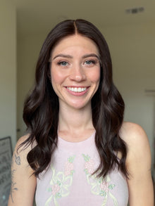 Thriving // Signature Wig // 18'' // Medium