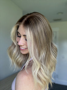 Custom Victorious // Signature Wig // 16'' // Small