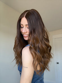 Lively // Signature Wig // 20'' // Medium