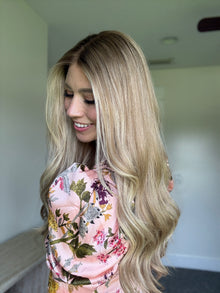 Golden With Rooting // Signature Wig // 24'' // Medium