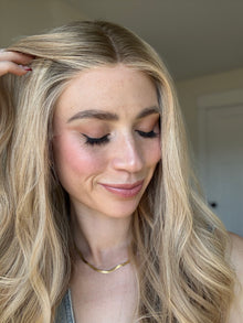 Iconic // Signature Wig // 20'' // Small