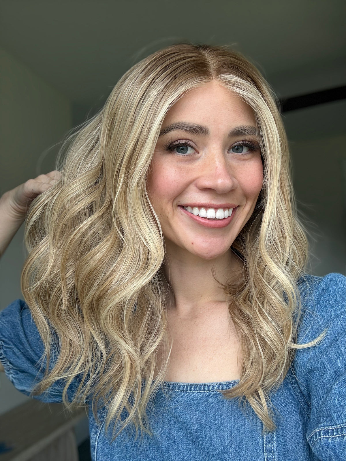 Golden With Rooting // Signature Wig // 18'' // Small