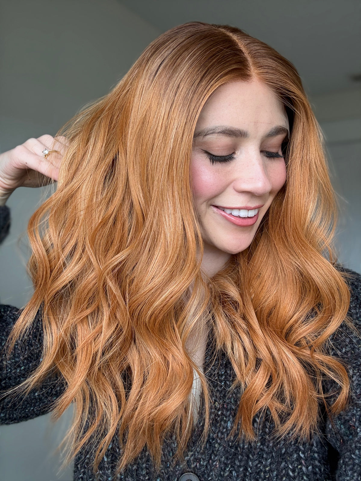 Loving With Rooting // Signature Wig // 20'' // Medium