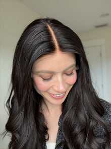 Enchanted // Signature Wig // 20'' // Medium