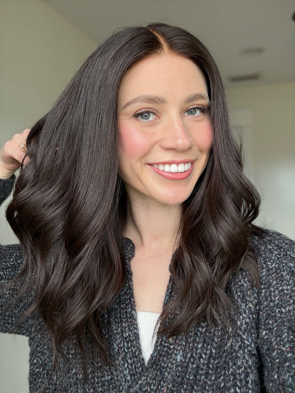 Thriving // Signature Wig // 18'' // Small