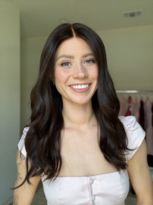 Thriving // Signature Wig // 20'' // Medium