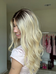 Inspired With Rooting // Signature Wig // 22'' // Small