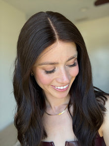 Thriving // Signature Wig // 18 inches // Medium