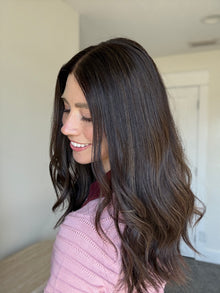 Divine With Rooting // Signature Wig // 18 inches // XS-S