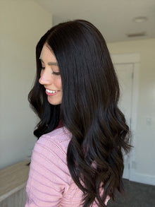 Thriving // Signature Wig // 22 inches // Large