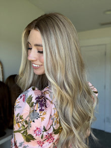 Golden With Rooting // Signature Wig // 22'' // Medium