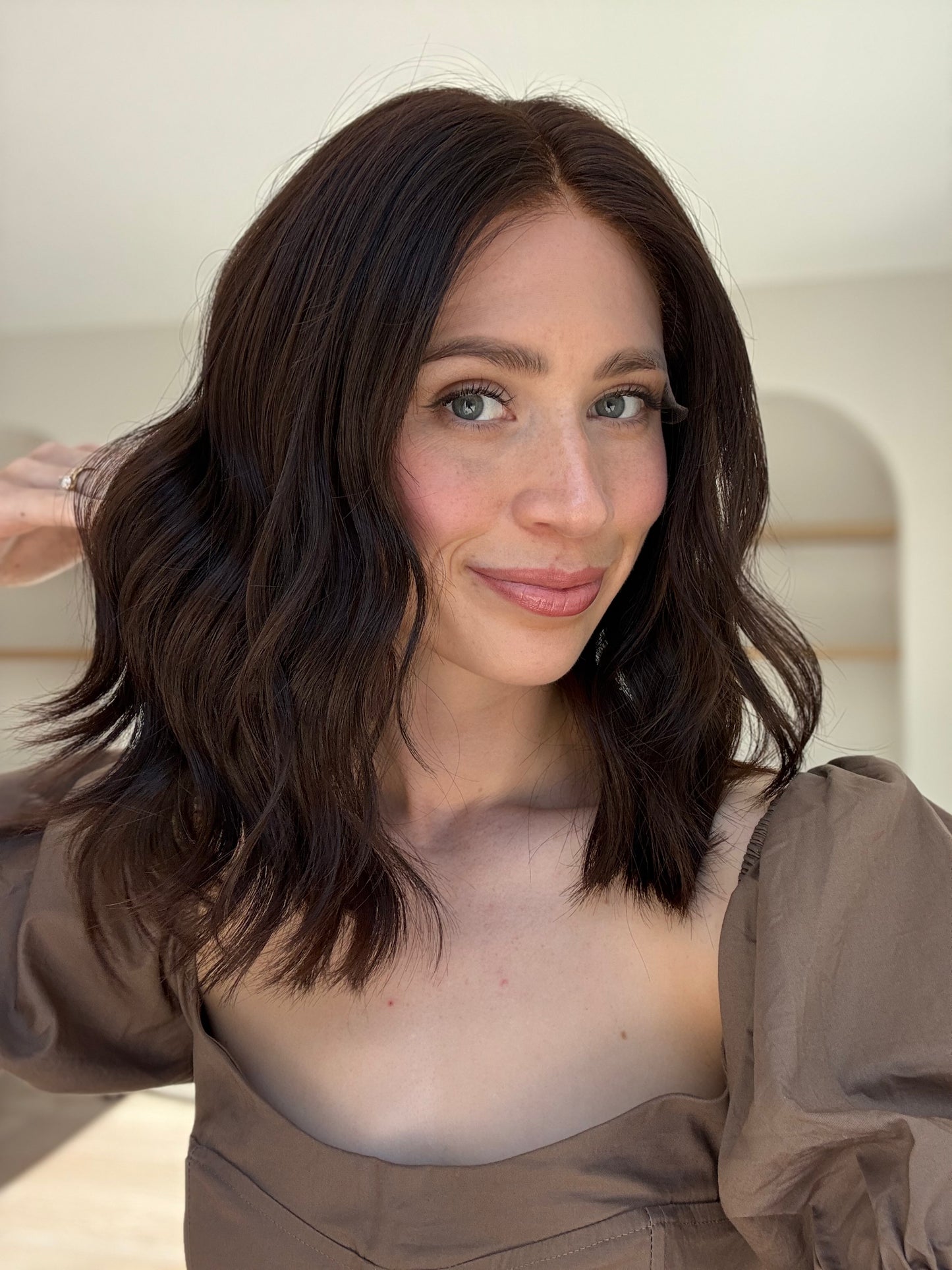 Thriving // 16 inches // Medium Cap