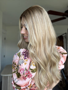 Golden With Rooting // Siganture Wig // 22'' // Extra Small